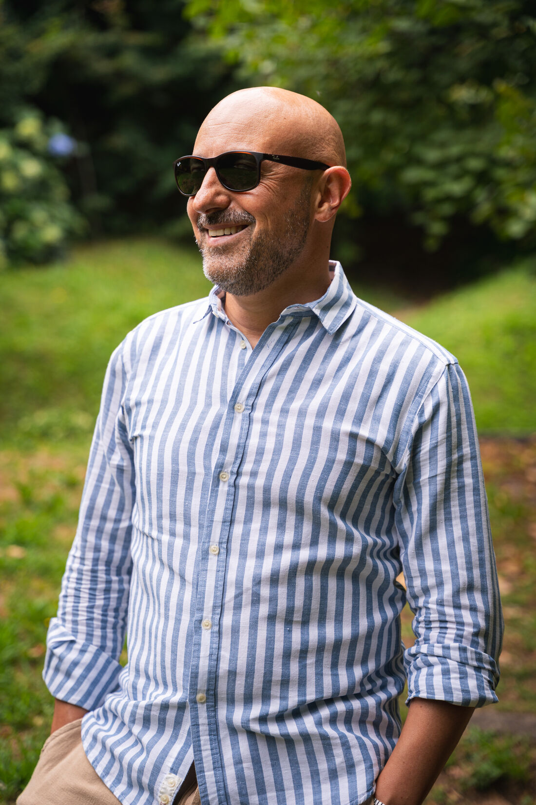 Francesco Tisano lungo un sentiero